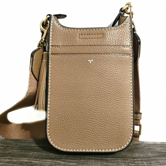 NWOT Tory Burch Beige Thea Leather Cellphone Crossbody - Picture 8 of 9
